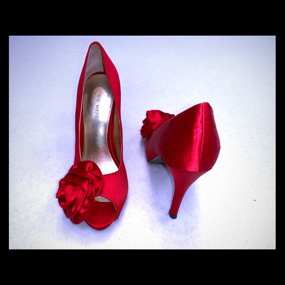 Stunning! Sz 5.5 Nine West Cherry Red 4” Stilettos